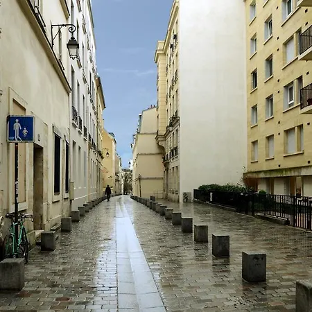 Paris-pantheon Ii Apartment